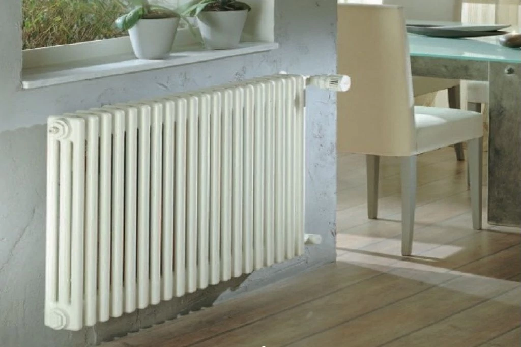 Радиатор Zehnder 3057/28 с боковым подключением