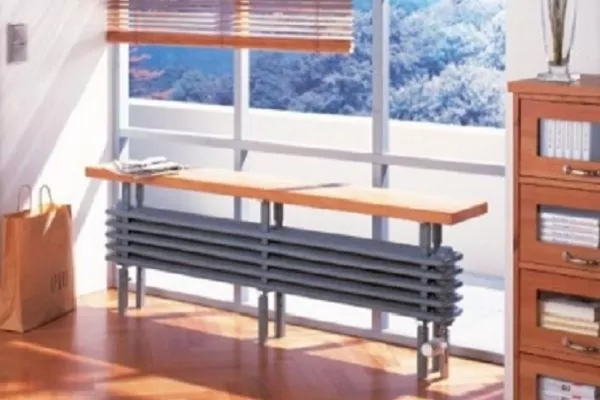 Дизайн радиатор Zehnder Bank-Radiator B4150/5
