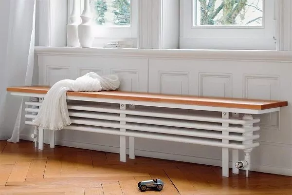 Дизайн радиатор Zehnder Bank-Radiator В4200/4